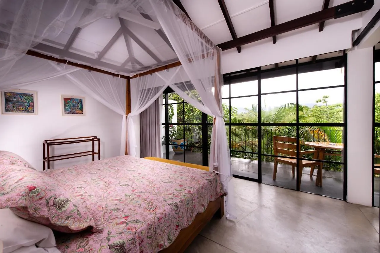 Hotel Ellerton Bungalow Kandy